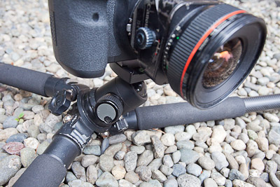 Tripod at minimum height